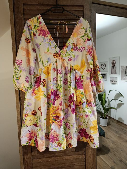 Letnia sukienka w kwiaty H&M S
