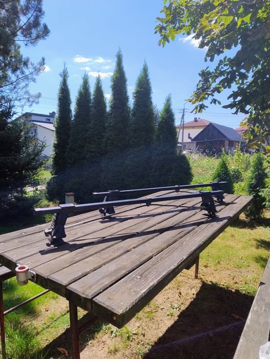 Uniwersalny bagażnik dachowy do samochodu bez rlingu