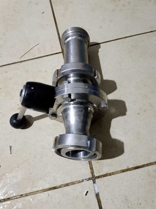 Zawór do zbiornika mleka – stal nierdzewna