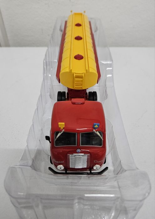 Camião Pegaso escala 1/43