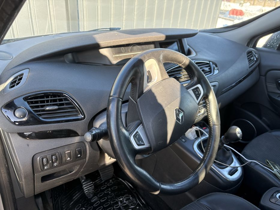 Renault scenic III 6300$