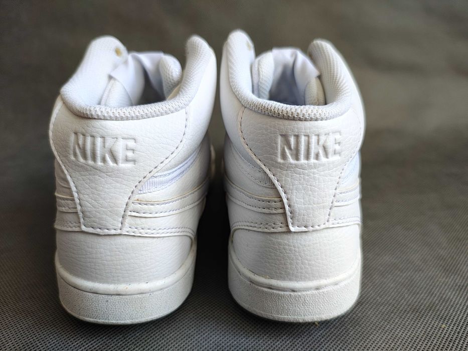 - NIKE Court Vision Mid Nn  - Sneakersy r. 41