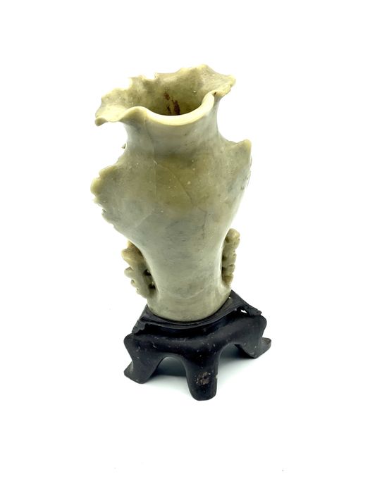 Jarra em pedra sabao antiga