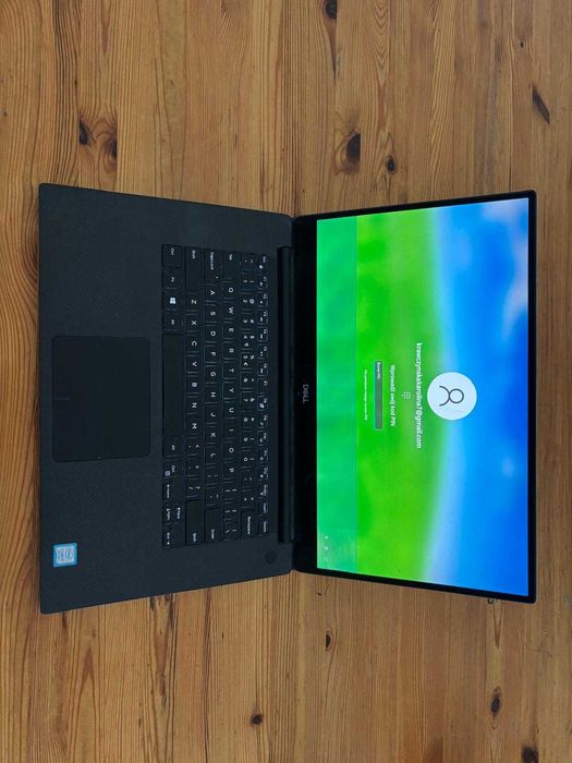 Dell Precision 5530 i7-8850H NVIDIA Quadro P1000 2TB NVMe – uszkodzona matryca