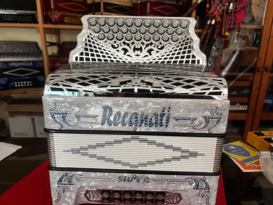 Concertina nova recanatti muito leve