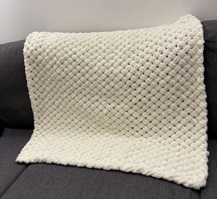 Вязані дитячі пледи