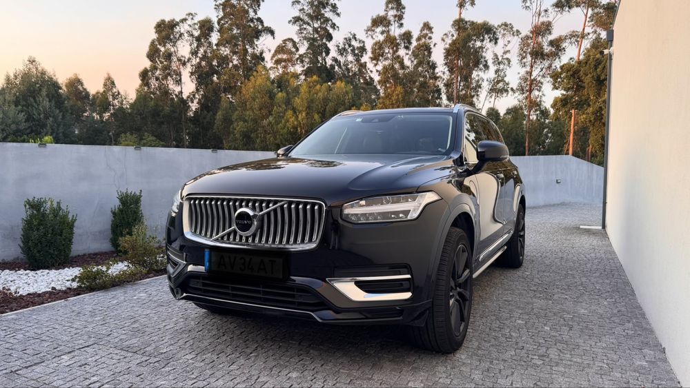 Volvo XC90 – SUV Híbrido Gasolina