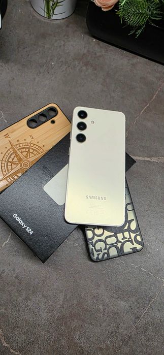 Telwfon Samsung S24