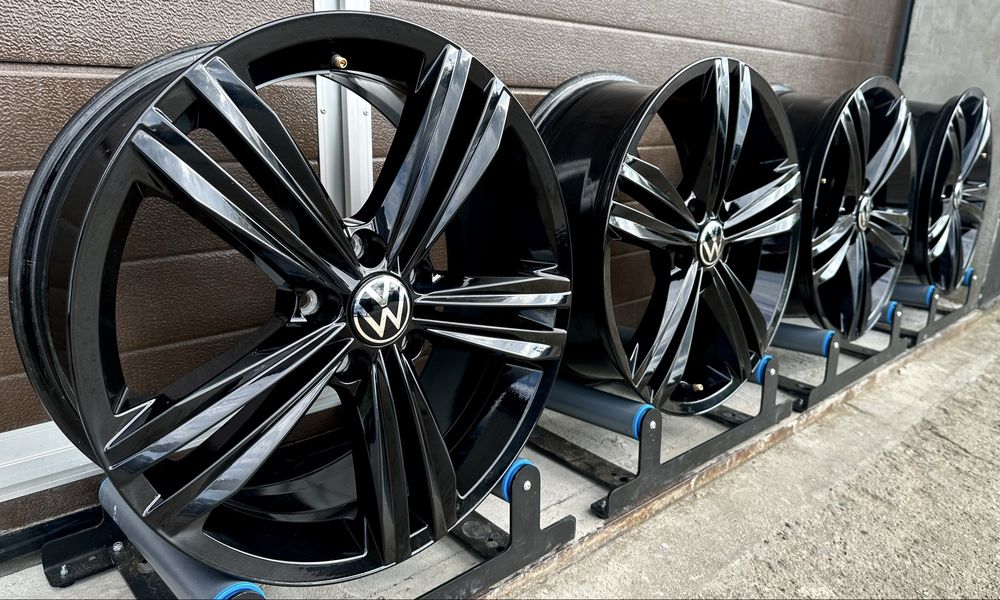 4x felgi aluminiowe Czarne 5x112 r18 et43 7J Alufelgi Oryginał VW R-line 18”