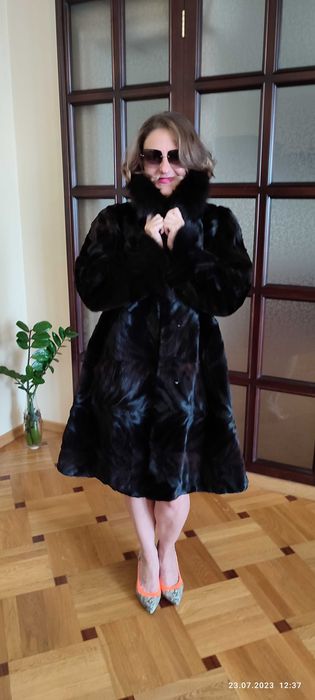 Продам шубу норкову