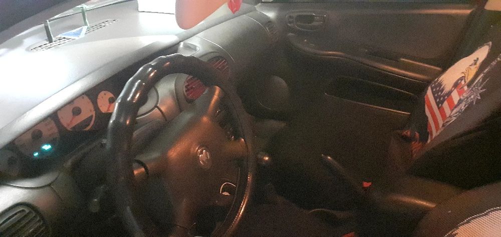 Продаю Dodge Neon 2 2002 2л