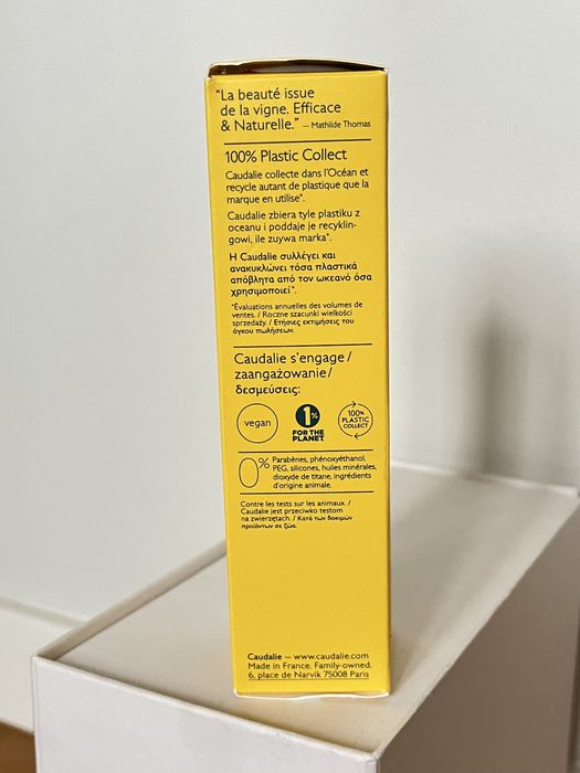 Fluid przeciwsłoneczny spf 50 każdy rodzaj skóry Caudalie nowy
