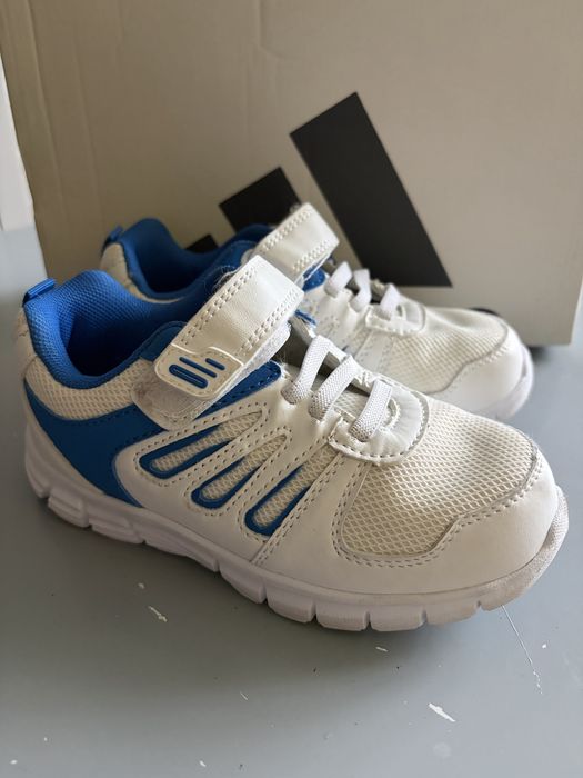 Кросівки на хлопчика