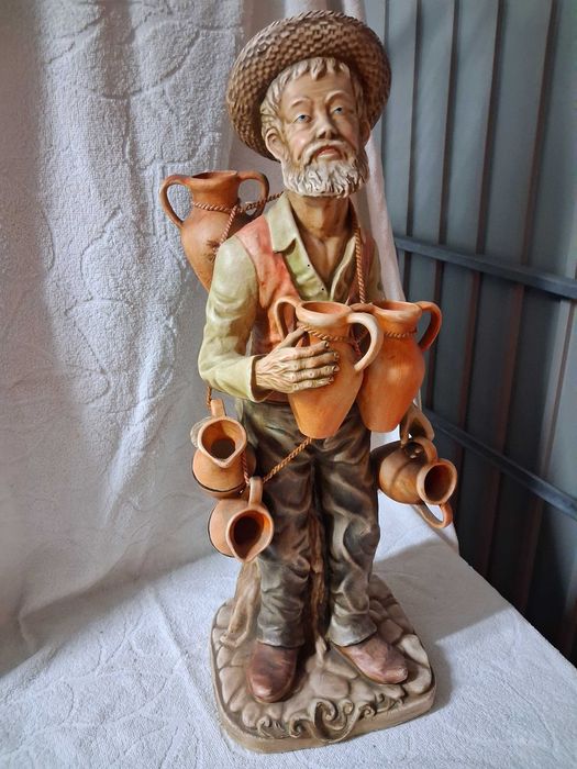 2 Esculturas antigas em cerâmica