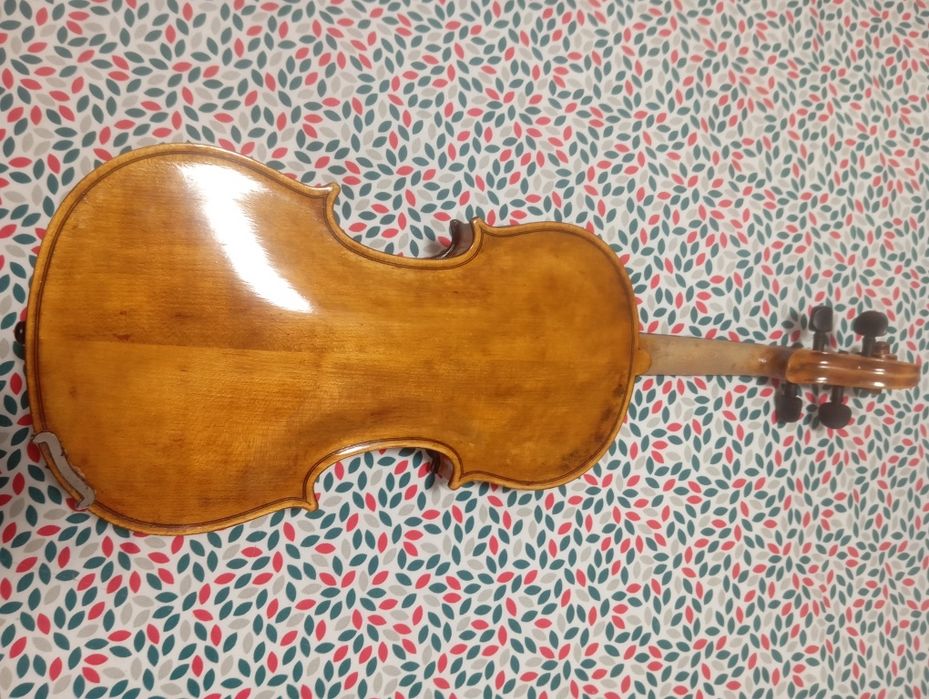Violino 4 por 4 marca Oficina dos violinos