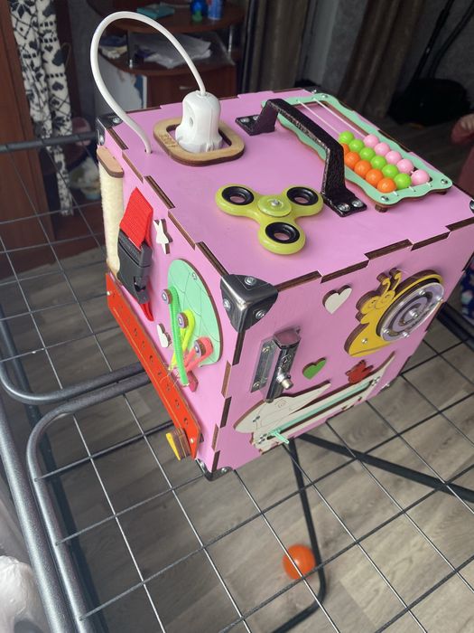 Бізікуб для дівчинки 23см