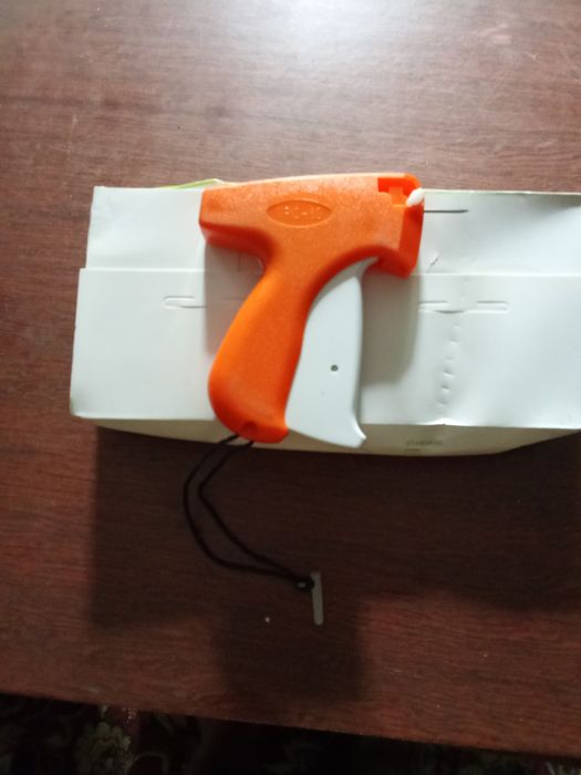 Продам пістолет для ярликів