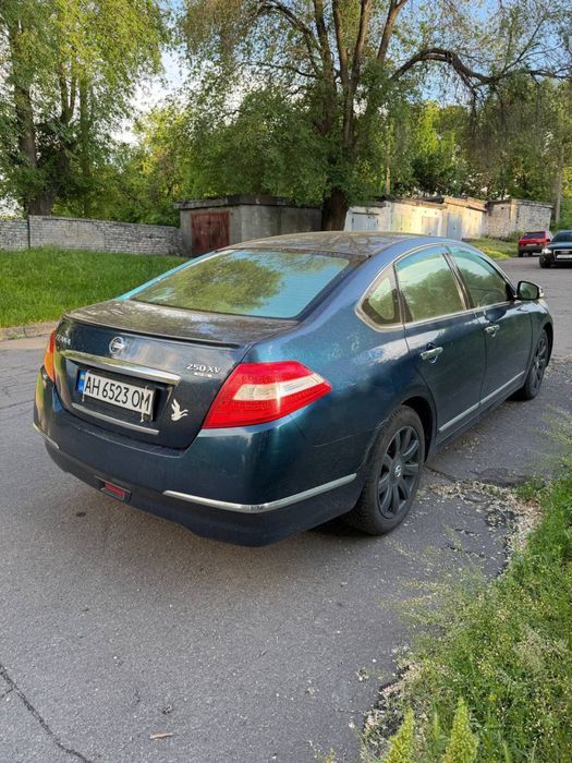Ниссан тиана 2.5 газ/бензин