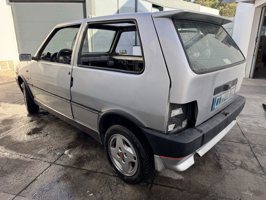 Fiat Uno Turbo IE Original para restaurar