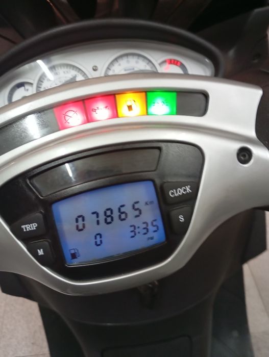 Piaggio X9 500 vendo  ou troco por algo de meu interesse
