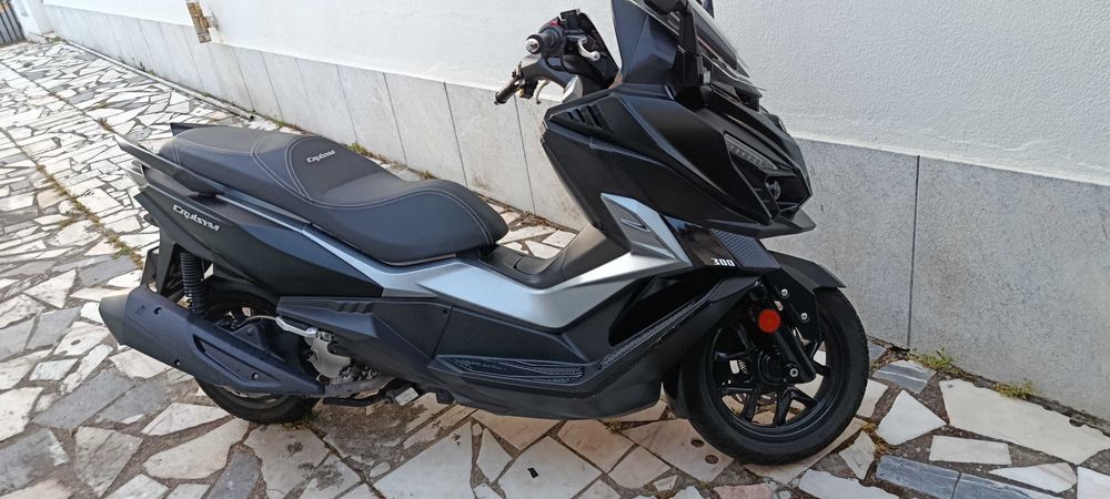 SYM CRUISYM 300 - Com garantia de fábrica até fevereiro de 2028