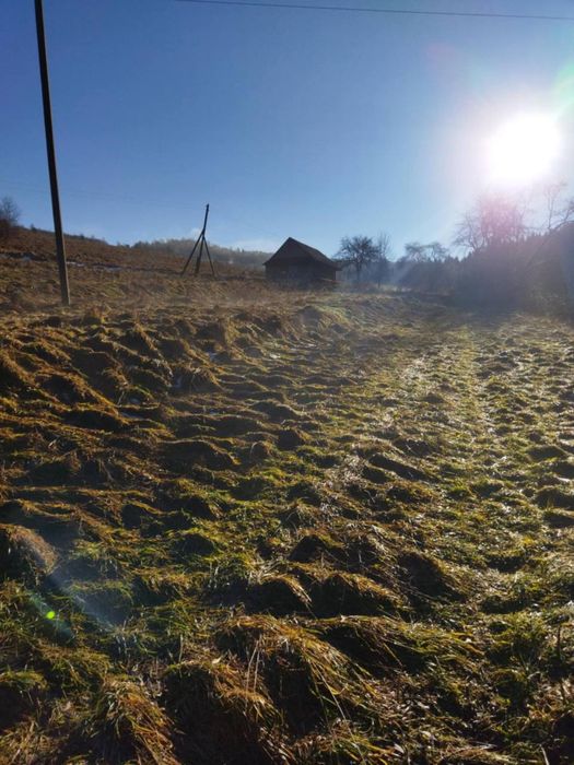 Продається будинок із земельною ділянкою