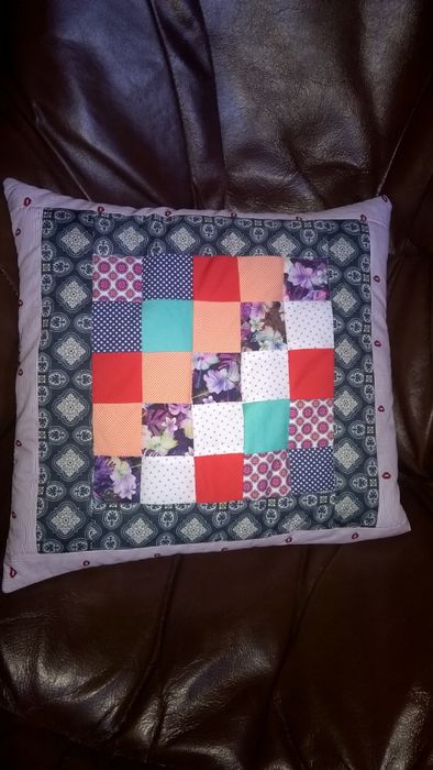 Наволочки на диванні подушки печворк