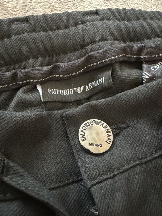 Легкі стильні брюки Emporio Armani