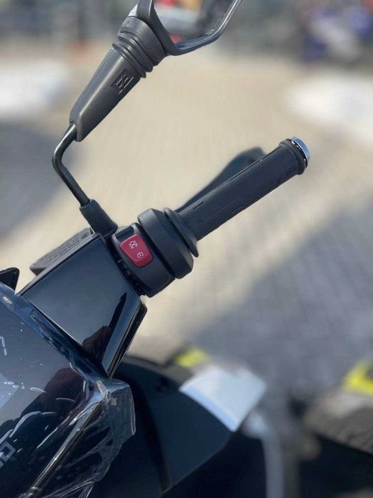 ZEEHO AE6+ (1 battery)