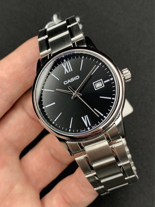 Годинник чоловічий Casio MTP-V002D-1B3 Оригінал Гарантія Часы