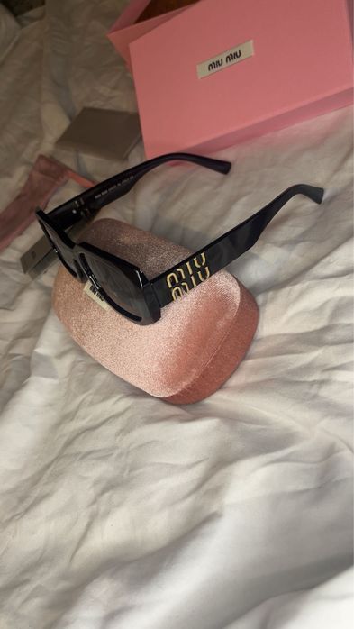 Okulary przeciwsłoneczne Miu Miu SMU56YS