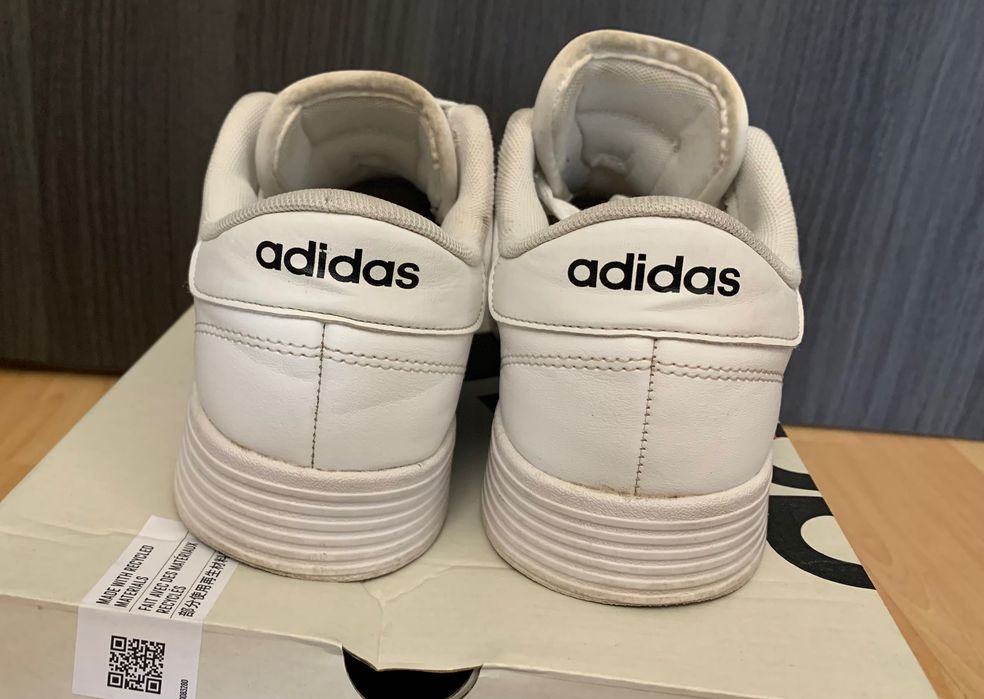 Buty Adidas rozmiar 41 1/3 białe