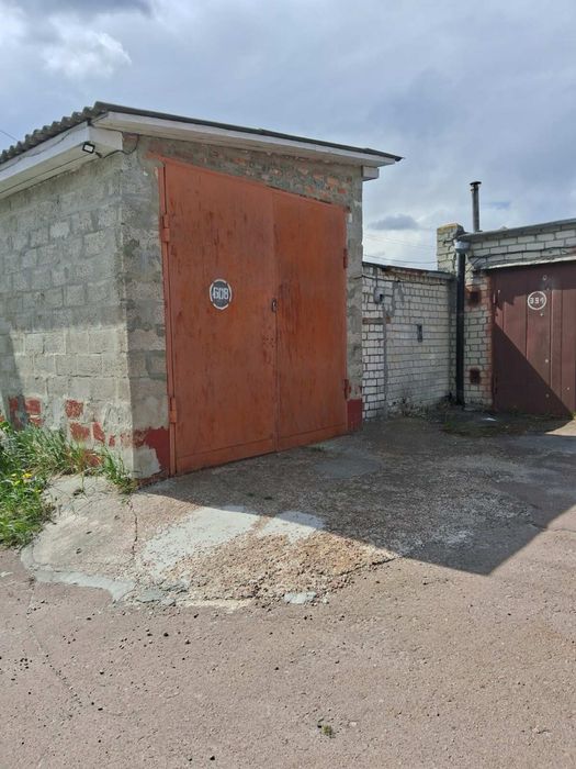 Великий гараж в АК 26 район ринку Нива