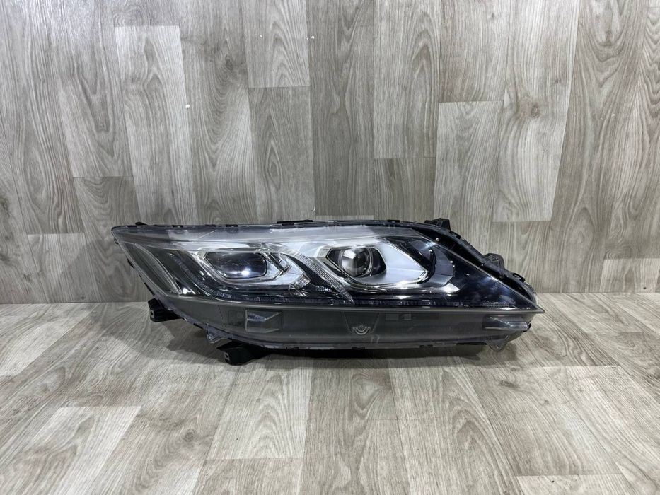 Фара передняя правая Mitsubishi Eclipse Cross \ 2018 2019 2020 2021 г.