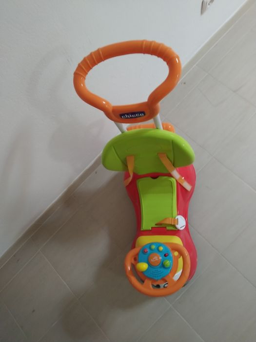 Chicco Andador Quattro Vermelho - 4 em 1