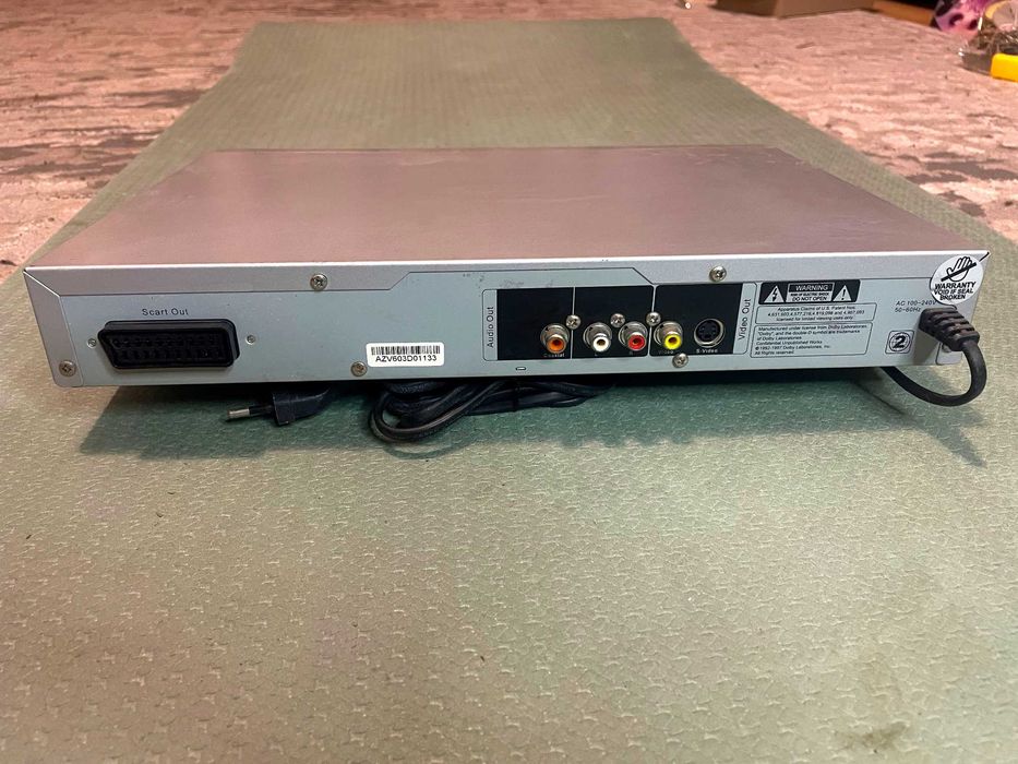 Вінтажний DVD-програвач Mustek V56SM-2N