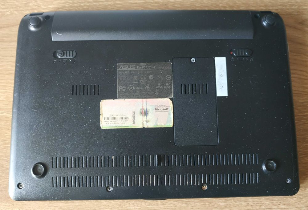 Asus Eee PC 1101HA