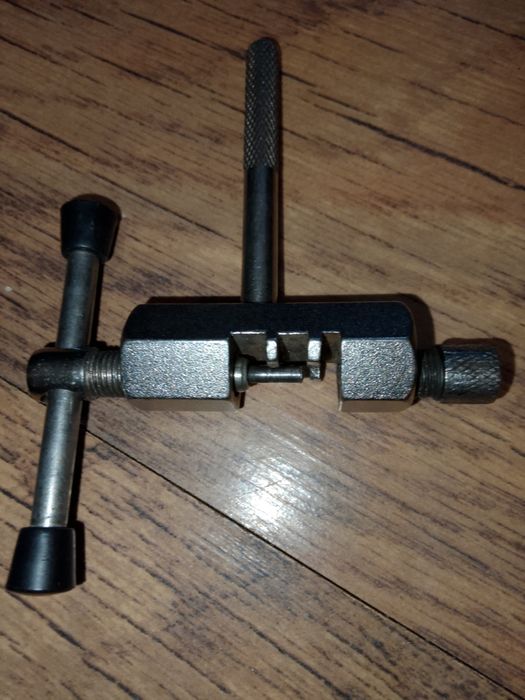 Skuwacz do lancucha rowerowego