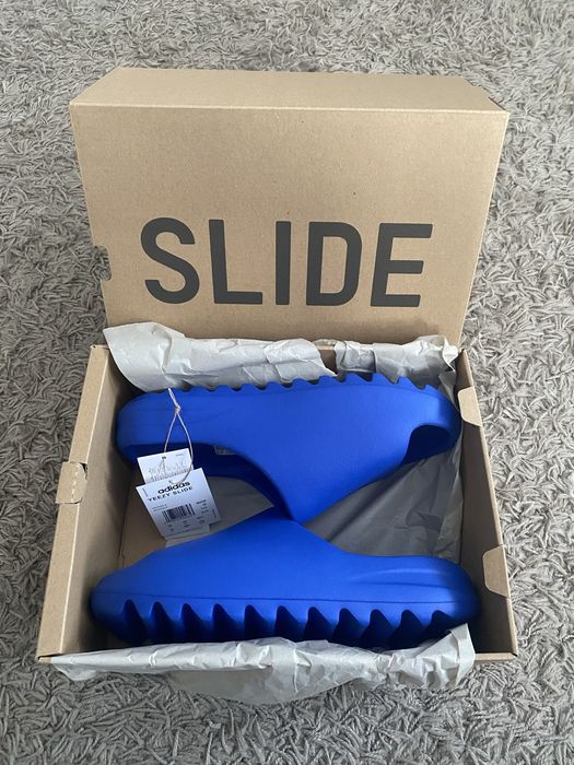 Adidias Yeezy Slide Azure