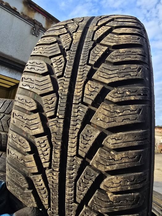 205/50R17 Uniroyal MS Plus 77