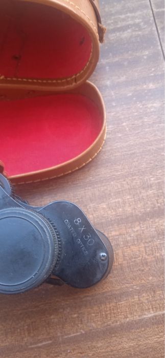 Бінокль 8 х 30  .