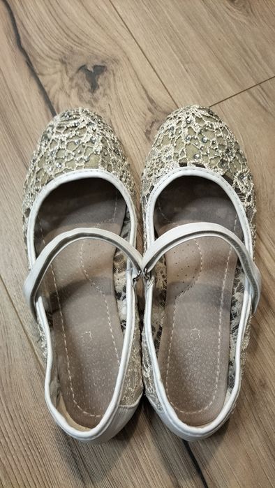 Buty dziewczęce 35