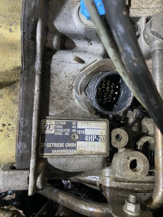 Silnik skrzynia mercedes vito 2,3 benzyna