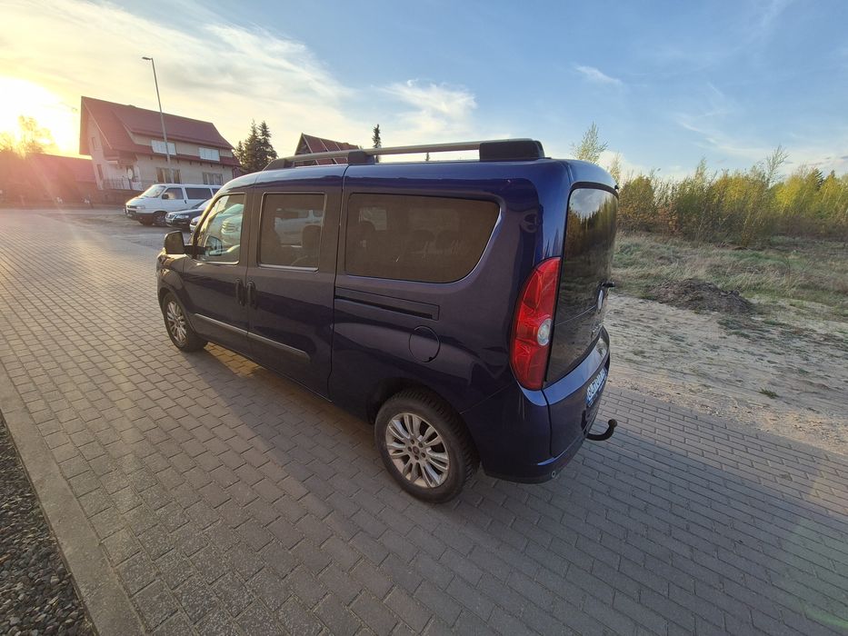 FIAT DOBLO LONG MAXI 1.6 105km  2011r.