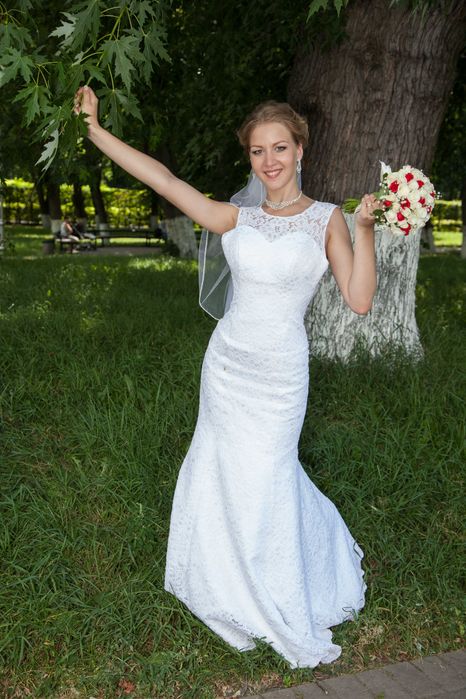 Супер красивое свадебное платье с карсетом, довга весільня сукня