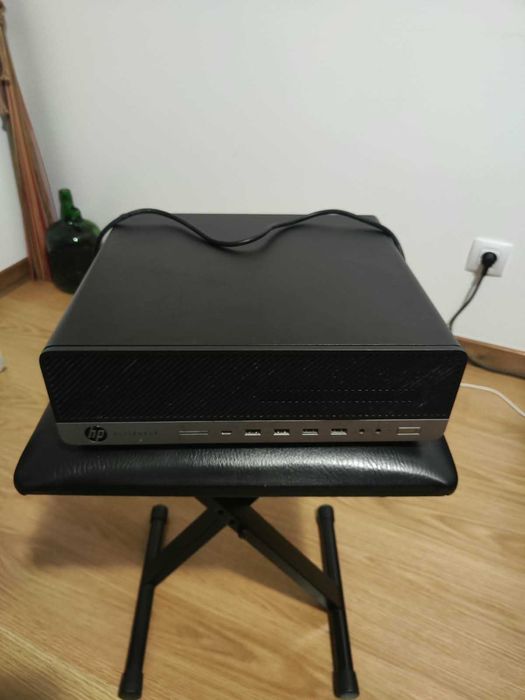 PC de Secretária HP EliteDesk 800 G3 SFF — Windows 10 Pro, SSD 480 GB
