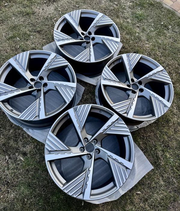 Нові оригінальні диски 22 Audi sport  Q7  Q8  e-tron