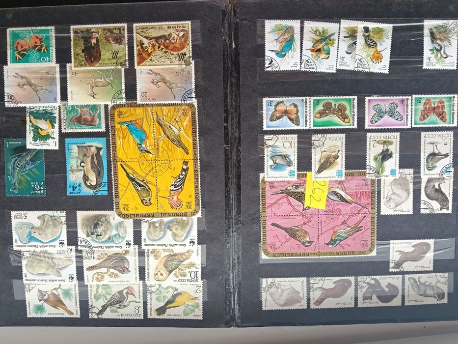 Znaczki zagraniczne duży klaser