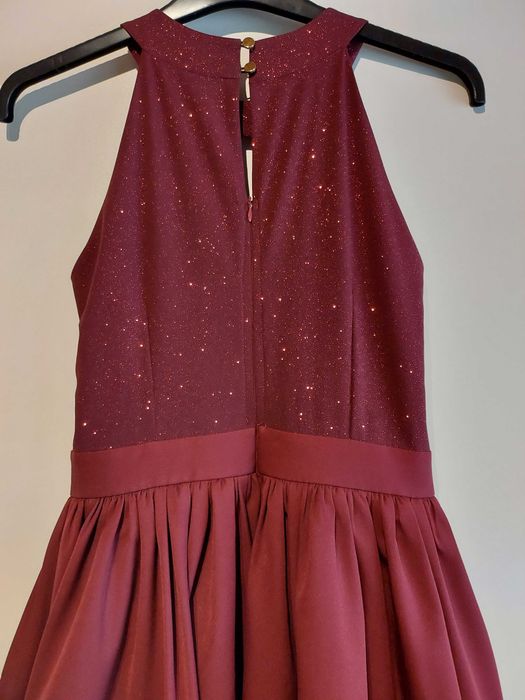 Elegancka sukienka na każdą  okazję