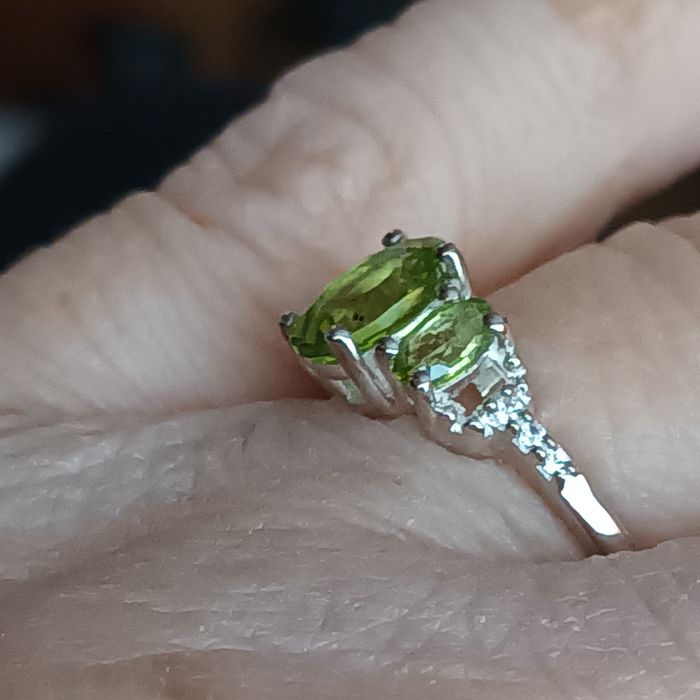 Pierścionek że śr. 925 z OLIWINEM i Biał. CYRK. 1.78 ct9